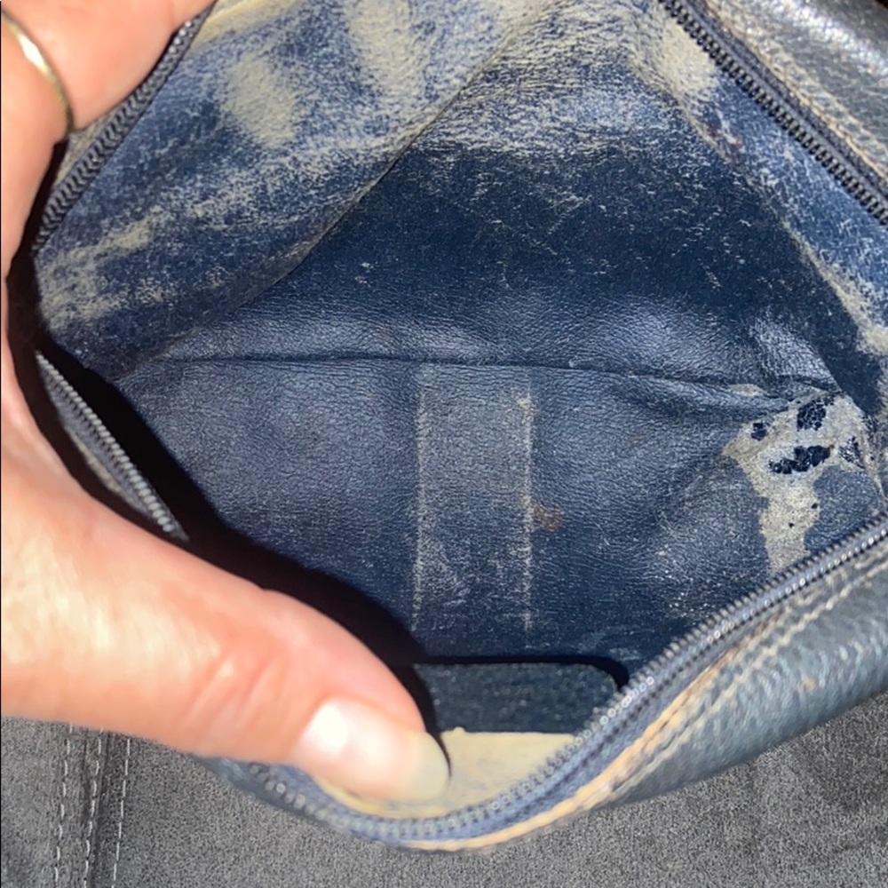 Vintage Gucci crossbody purse - Picture 9 of 12